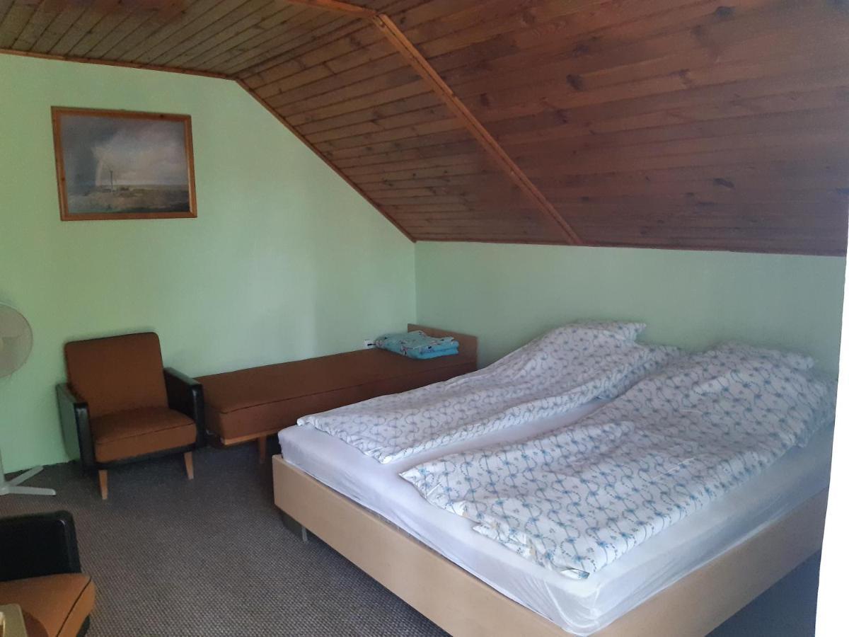 Toldi Apartman Hotel Keszthely Bagian luar foto